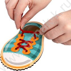 Шнуровка деревянная Baby Toys"Ботинки" | Фото 9