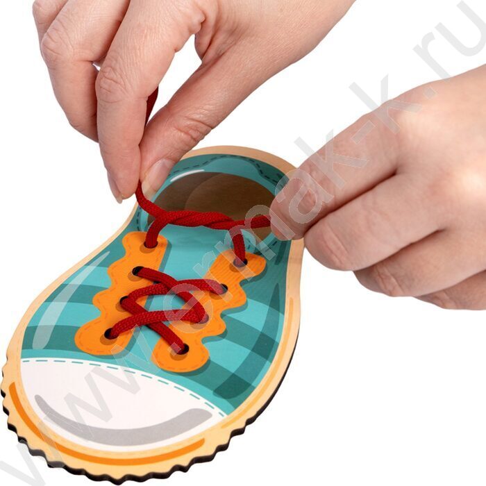 Шнуровка деревянная Baby Toys"Ботинки" | Фото 9