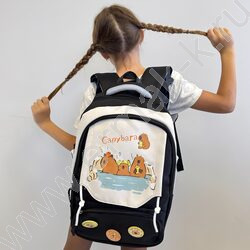 Рюкзак 44*31*14см. "Капибара" /черный + 3 значка | Фото 6