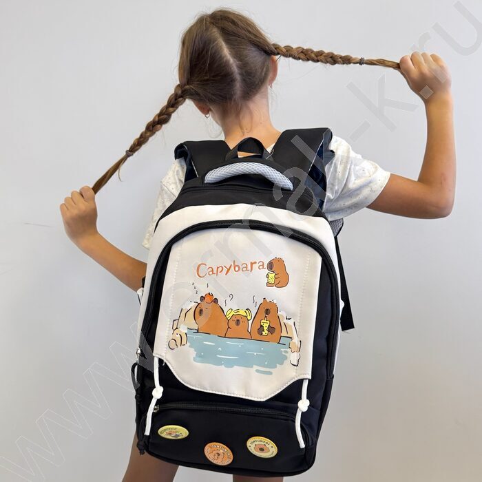 Рюкзак 44*31*14см. "Капибара" /черный + 3 значка | Фото 6