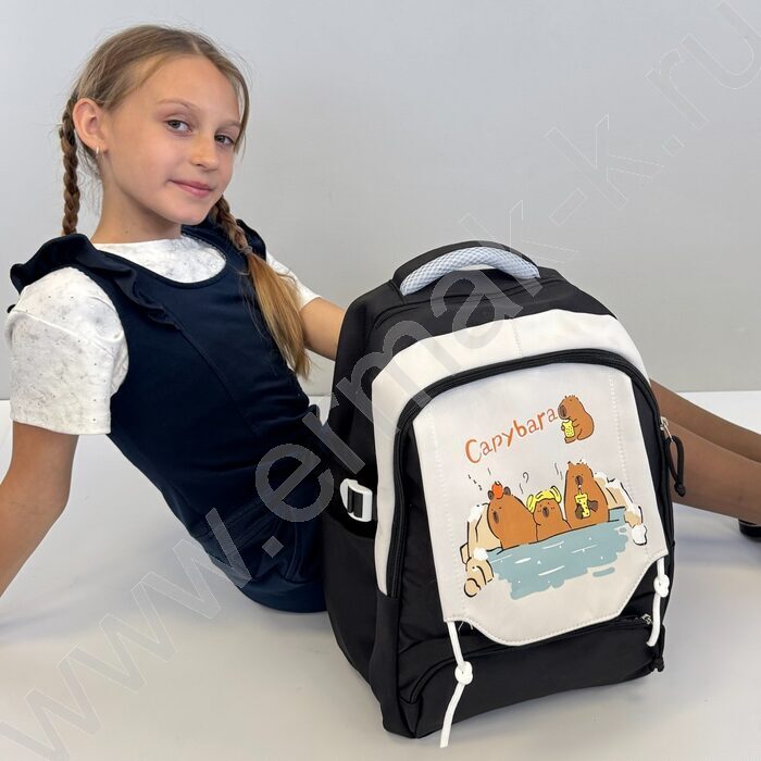Рюкзак 44*31*14см. "Капибара" /черный + 3 значка | Фото 9