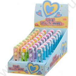 Нож канцелярский лезвие-3 см, размер 9 см Клубничка/цветной пластиковый держатель с фигуркой-клу NEW | Фото 2